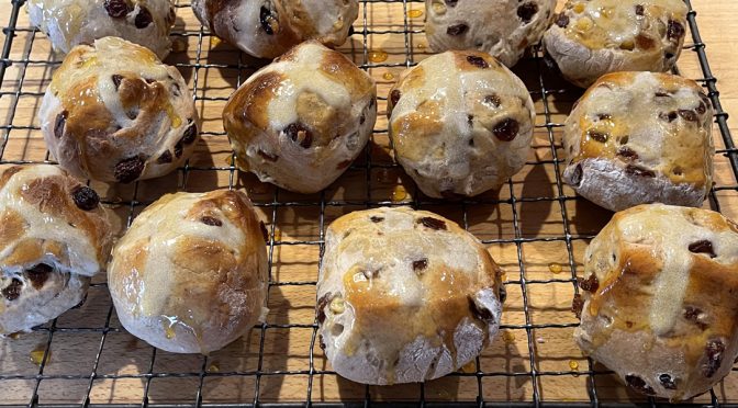 Hot cross buns