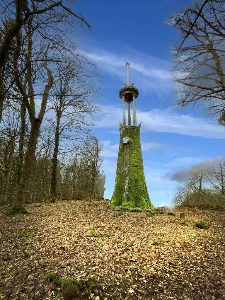 View of the Macgregor Monument